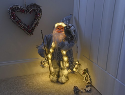 Weihnachtsmann beleuchtet rot