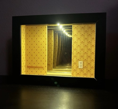 Backrooms infinity mirror - infinity,